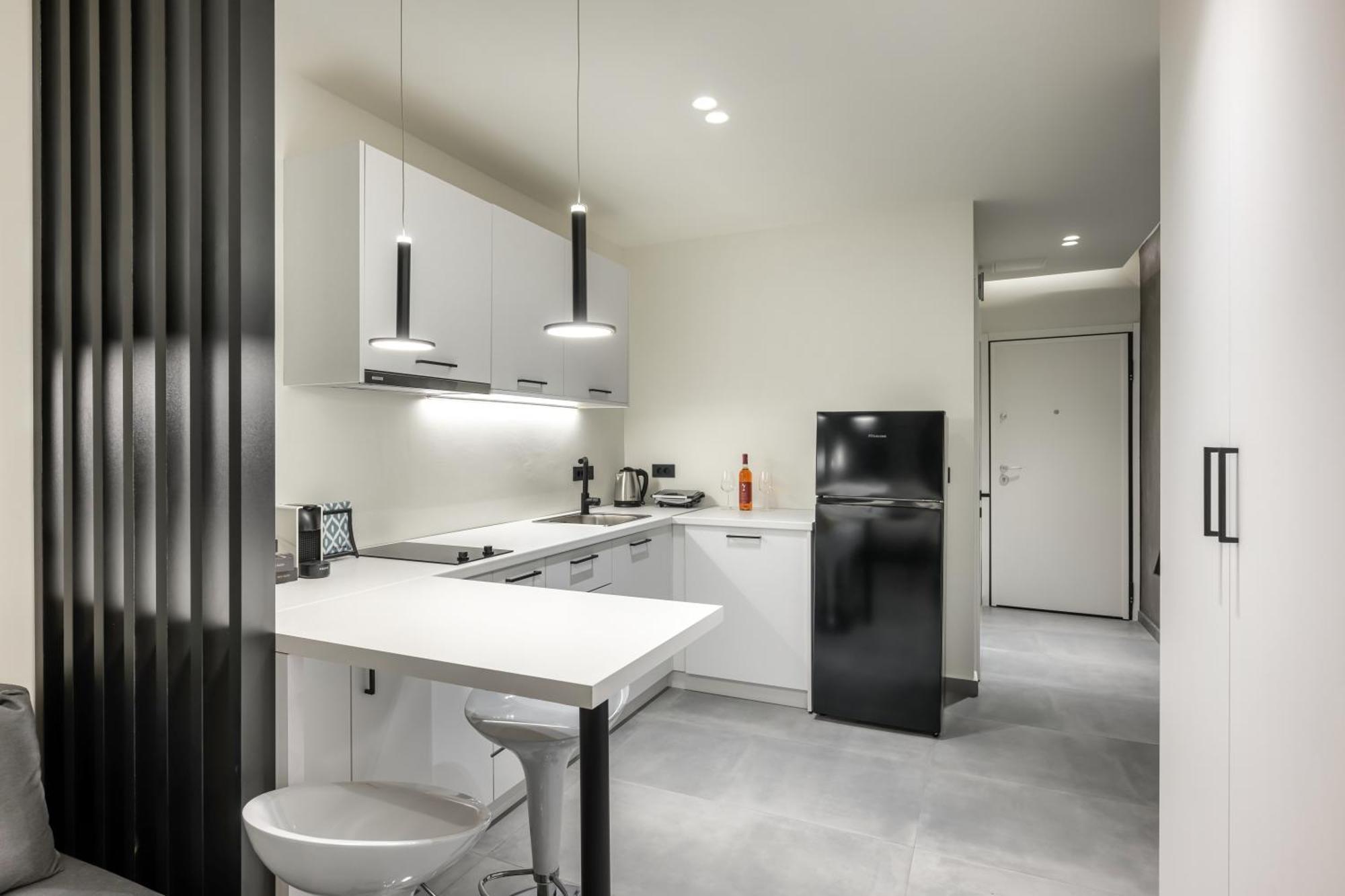 Cozyio- Center, Luxury Apartment